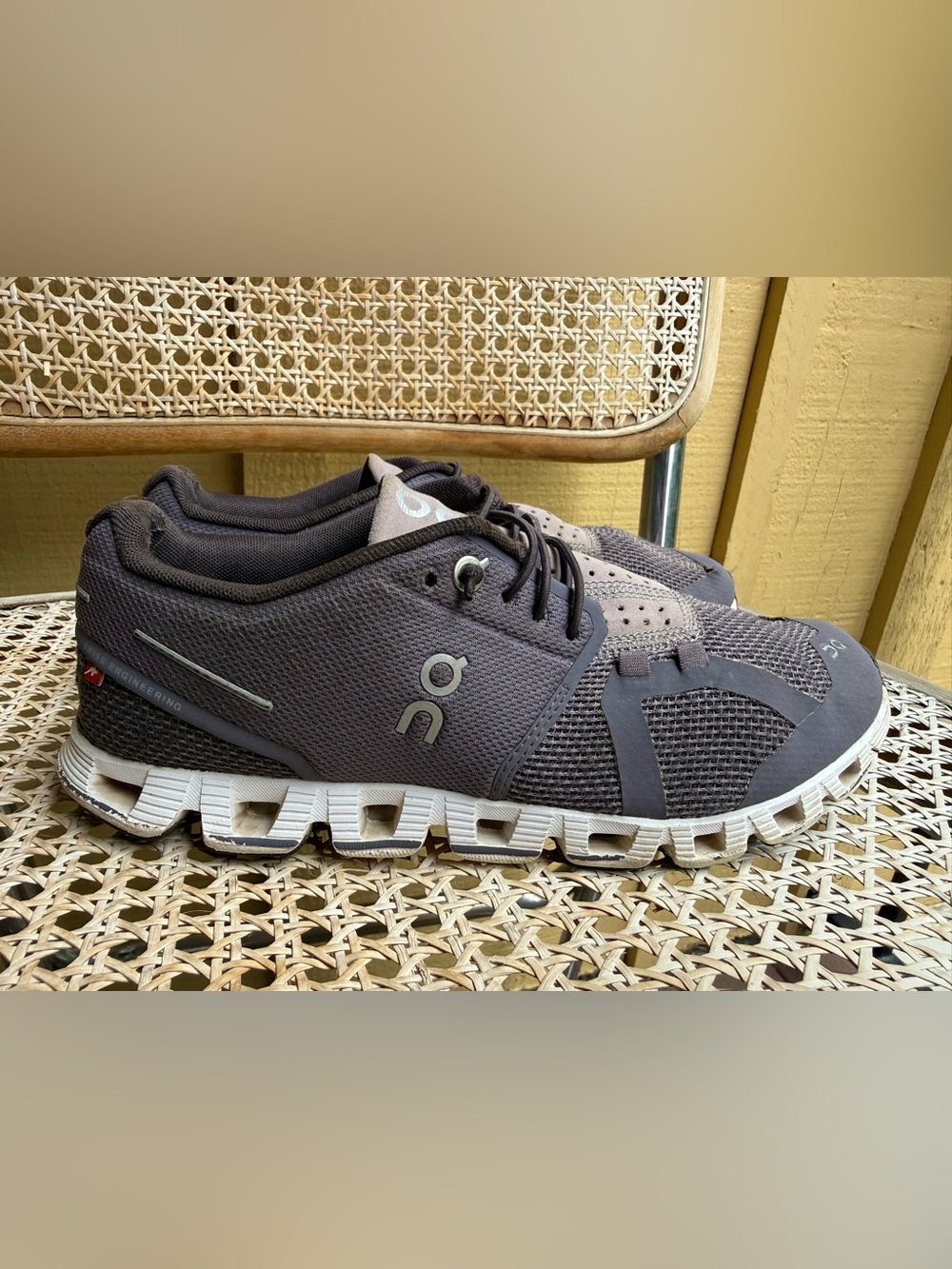 On Cloud Women’s Running Shoes Purple Gray White size 7